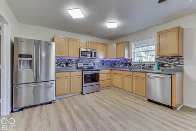 10908 Firefly Circle, Indianapolis - 17