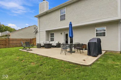 6537 Mallard Landing, Fishers - 28