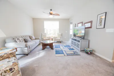 4752 Larkspur Drive, Plainfield - 4