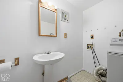 1615 Avenue East Street, Elwood - 17