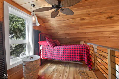 2649 600, Thorntown - 66