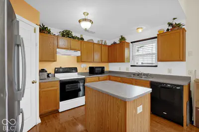 7807 Fox Glen Drive, Indianapolis - 6