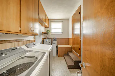 1375 E 240 N, Anderson - 33