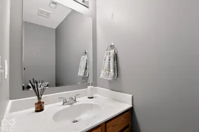 9025 Exeter Court, Fishers - 28