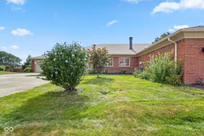 8616 Cricket Tree Lane, Indianapolis - 3