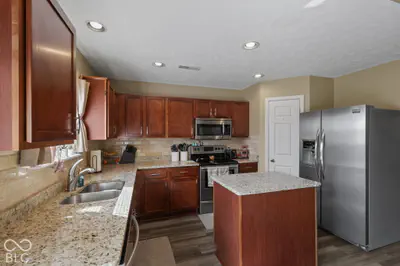 7829 Sergi Canyon Drive, Indianapolis - 15