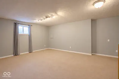 12817 Mojave Drive, Fishers - 32