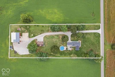 6425 125 Road, Whiteland - 46