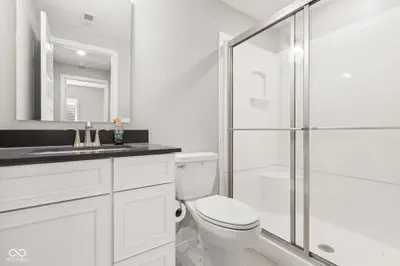 16225 Arndale Court, Fortville - 64