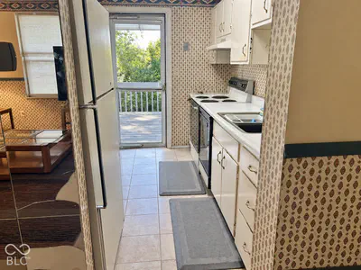 9033 Caminito Court, Indianapolis - 6