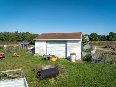 4791 E County Road 950 Road N, Mooreland - 40