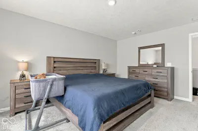 9133 Fitzgerald Drive, Indianapolis - 6