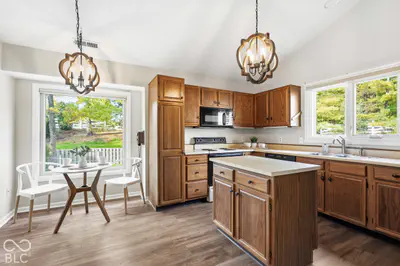 9925 Hamblin Court, Carmel - 11