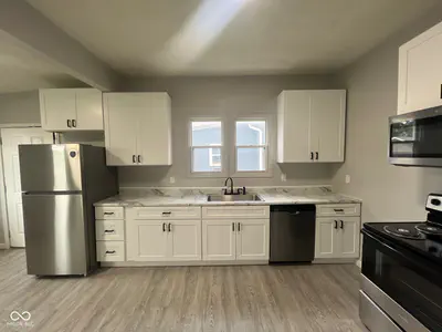 2312 S B Street, Elwood - 16