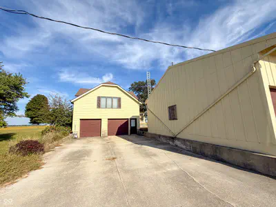 10449 W 300 S, Jamestown - 25