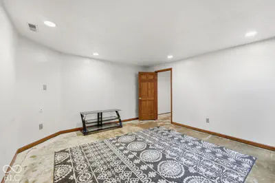9517 Moorings Boulevard, Indianapolis - 36