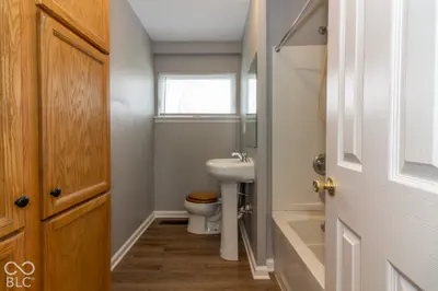 19 Lynwood Drive, Whiteland - 8