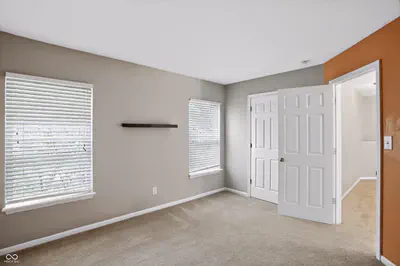11810 Queenwood Court, Fishers - 8