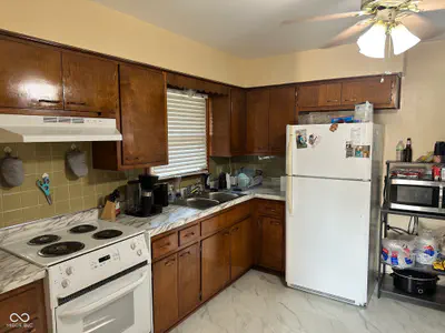 1215 Raymond Street, Plainfield - 11