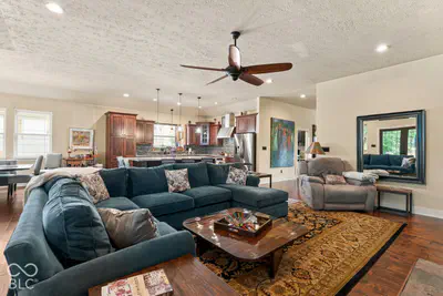 6736 W Stonegate Drive, Zionsville - 11
