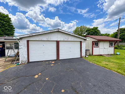5498 Main Street, Avon - 9