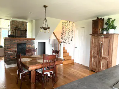 8122 Hall School Road, Monrovia - 14