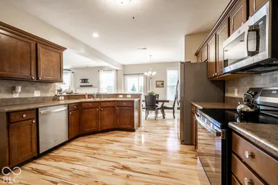 3681 White Cliff Way, Whitestown - 11