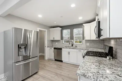 247 Oakland Avenue, Indianapolis - 9
