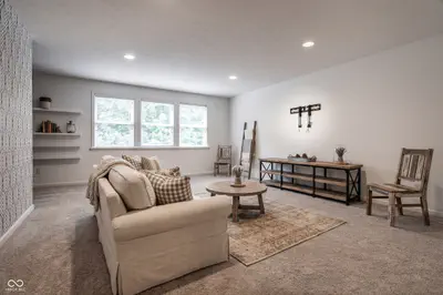 2790 High Grove Circle, Zionsville - 25