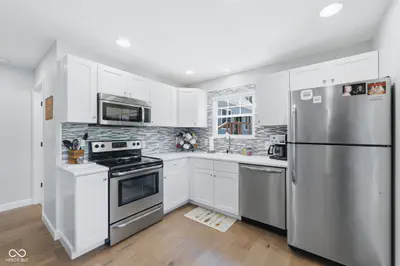 7573 Hummingbird Drive, Nineveh - 13