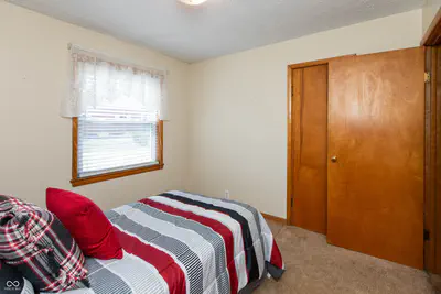 831 North Drive, Seymour - 26