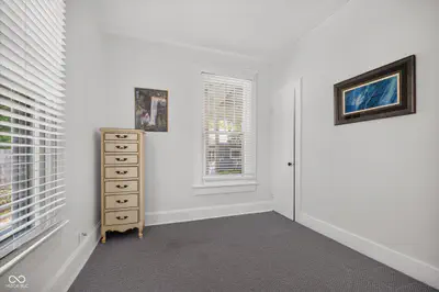 122 E 51st Street, Indianapolis - 16