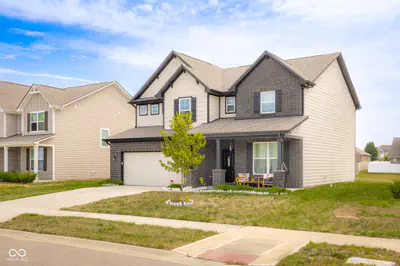 5717 Lauren Lane, Columbus - 4