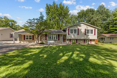 8069 Folkstone Road, Indianapolis