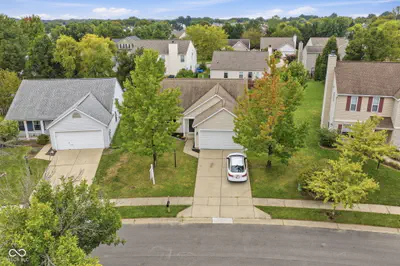 12174 Split Granite Drive, Fishers - 37