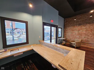 102 Main Street, Kirklin - 3
