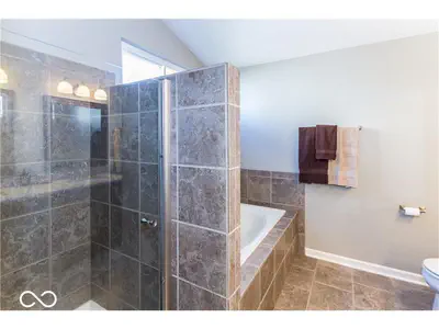 10812 Washington Bay Drive, Fishers - 7