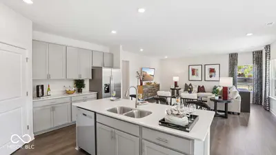 273 Heritage Pass, Greenfield - 14