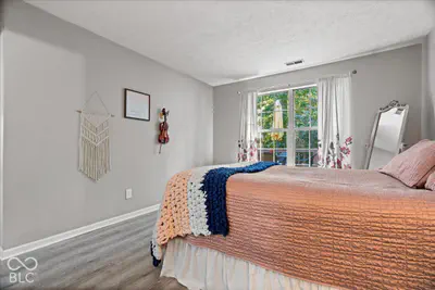 6727 Sundown Drive, Indianapolis - 16