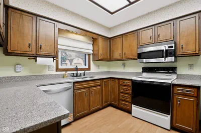 620 S Ashbourne Lane, Greenwood - 8