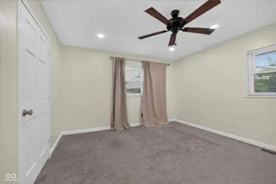 1504 Sheri Circle, Plainfield - 21