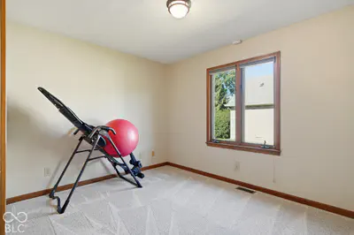 1048 Cobblefield Way, Greenfield - 32