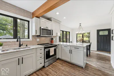 6272 Grosbeak Court, Nineveh - 31