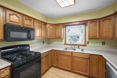 7119 W Lockerbie Drive, Indianapolis - 14
