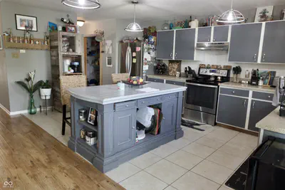 8223 Retreat Lane, Indianapolis - 12