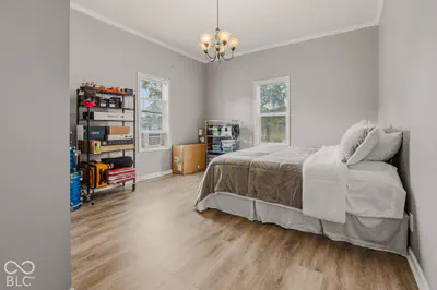 723 Oak Street, Seymour - 21