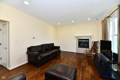 13048 Ross Crossing, Fishers - 3