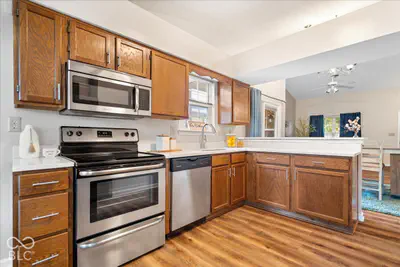 7475 Wood Court, Fishers - 13