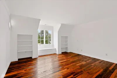 8437 500, Zionsville - 53