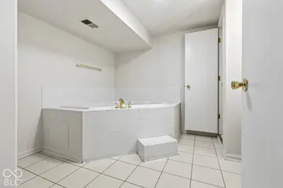 3870 Coventry Way, Carmel - 64